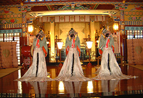 Yaotome-no-mai Dance (Shuki Taisai Festival)